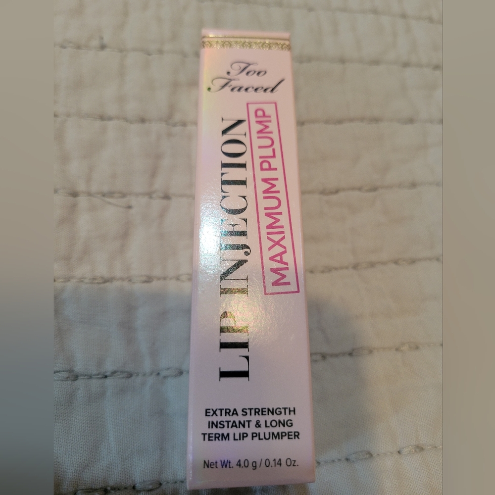 Too Faced Lip Injection Maximum Plump FULL SIZE, NIB